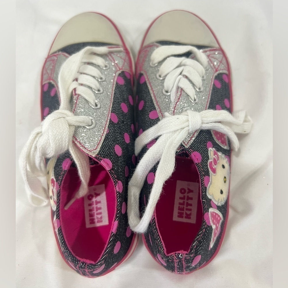 Hello Kitty Sanrio gray pink polka dots sneakers size 1 - Picture 7 of 11
